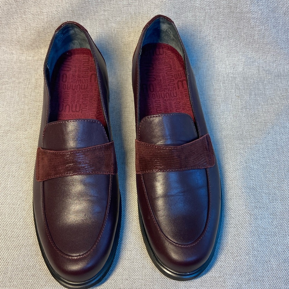 Munro Geena Loafer Women Shoes. Size 8,5. New.